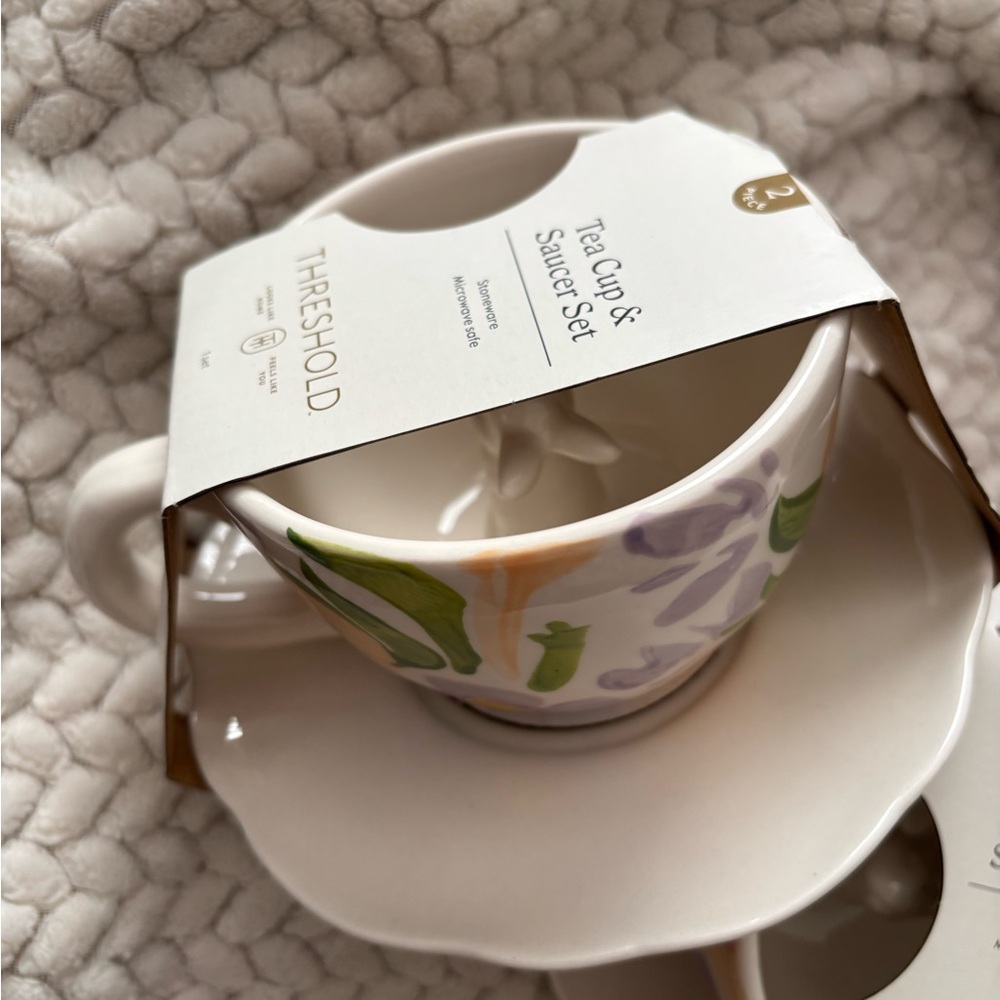 NEW Threshold Pastel Floral Tea Cup and Saucer EASTER Rabbit 🐰 - Picture 3 of 6